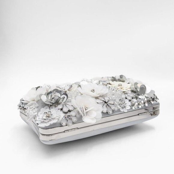 Elegant Floral Beaded Evening Bag - 3D Design Clutch for Weddings & Parties - Picture 5 of 7